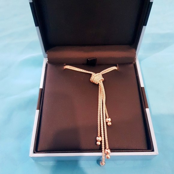 Mazzuchellis Jewelry - Sterling Silver Knot chain necklace